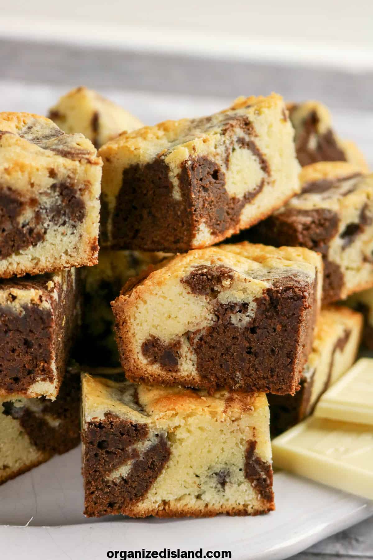 Easy Chocolate and White Chocolate Brownie Recipe