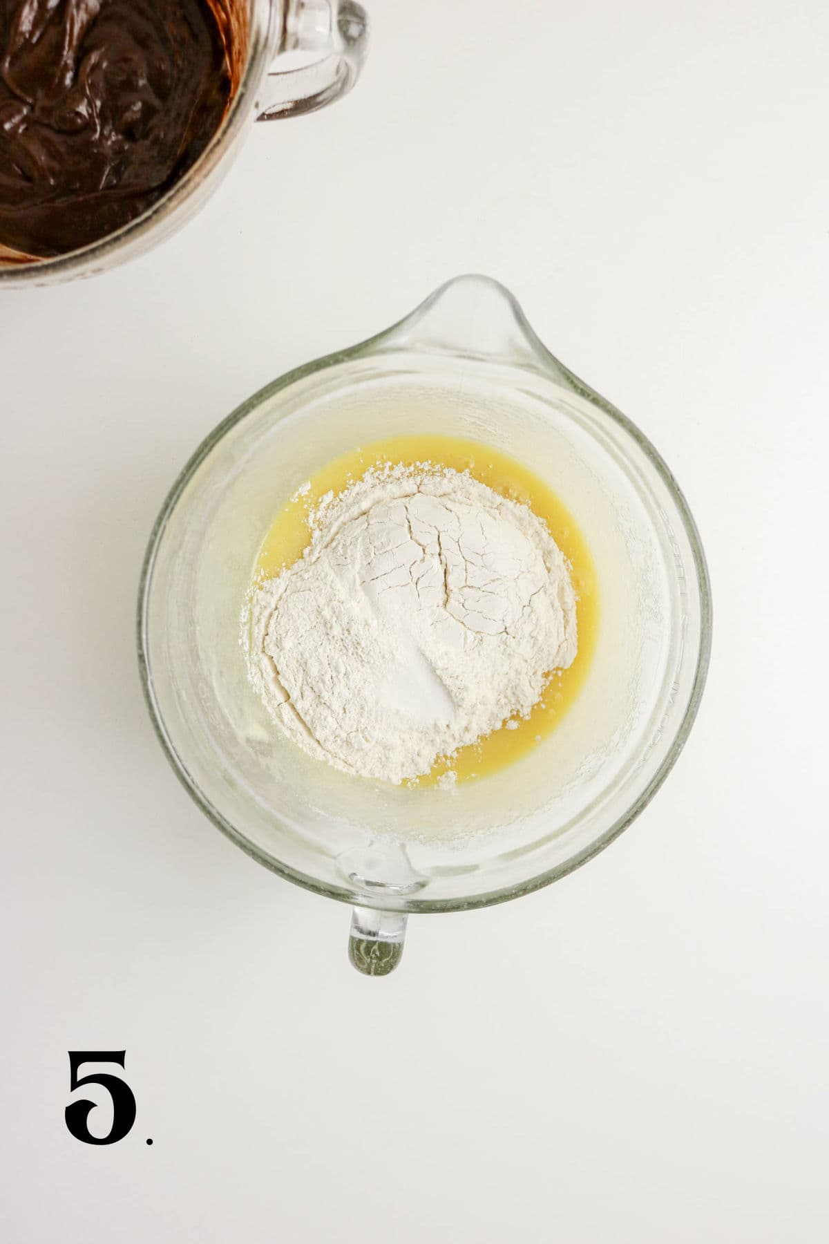How to Make Chocolate and White Chocolate Brownies Step 5