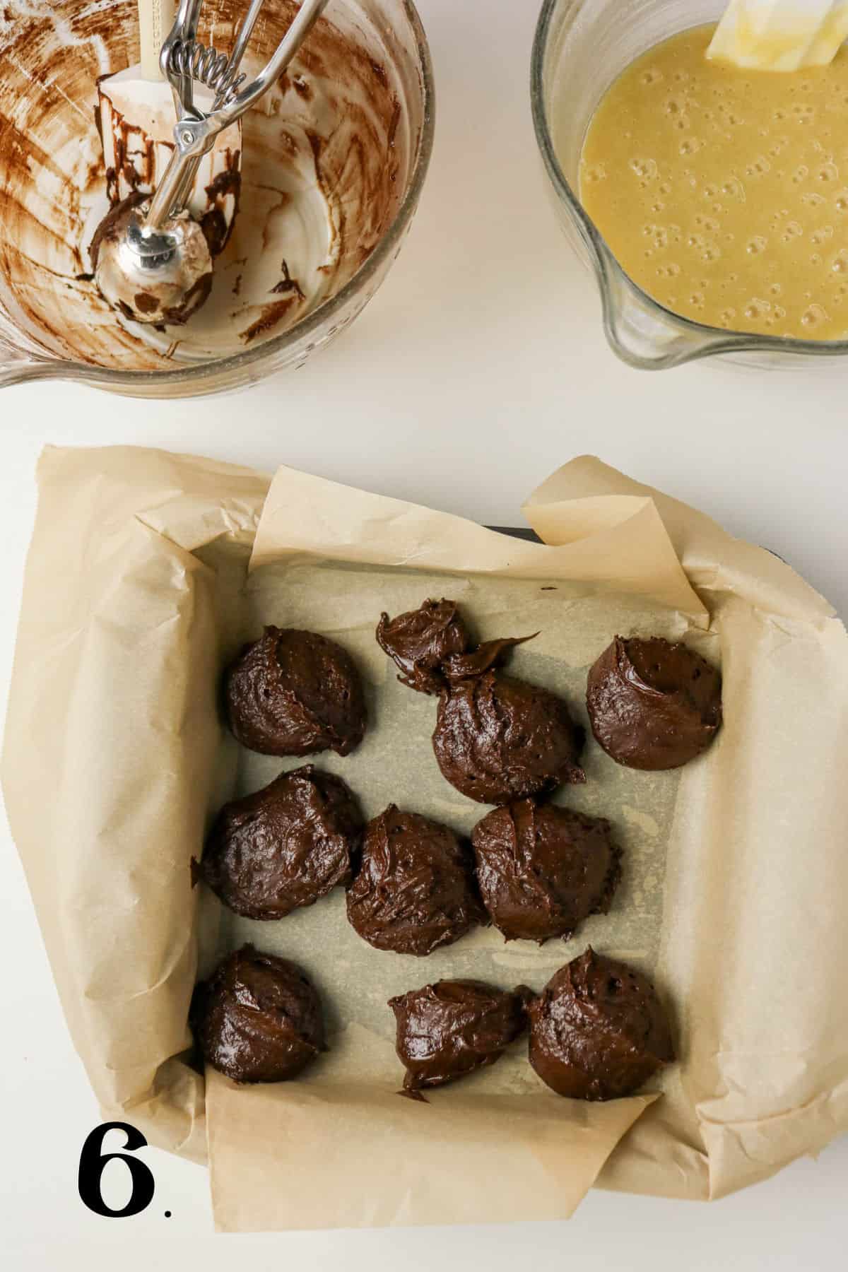 How to Make Chocolate and White Chocolate Brownies Step 6