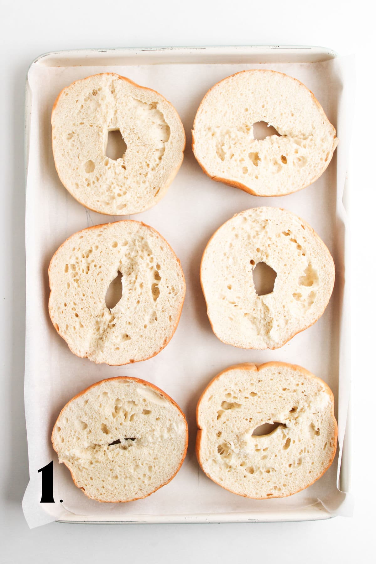 How to Make Pizza Bagels Step 1