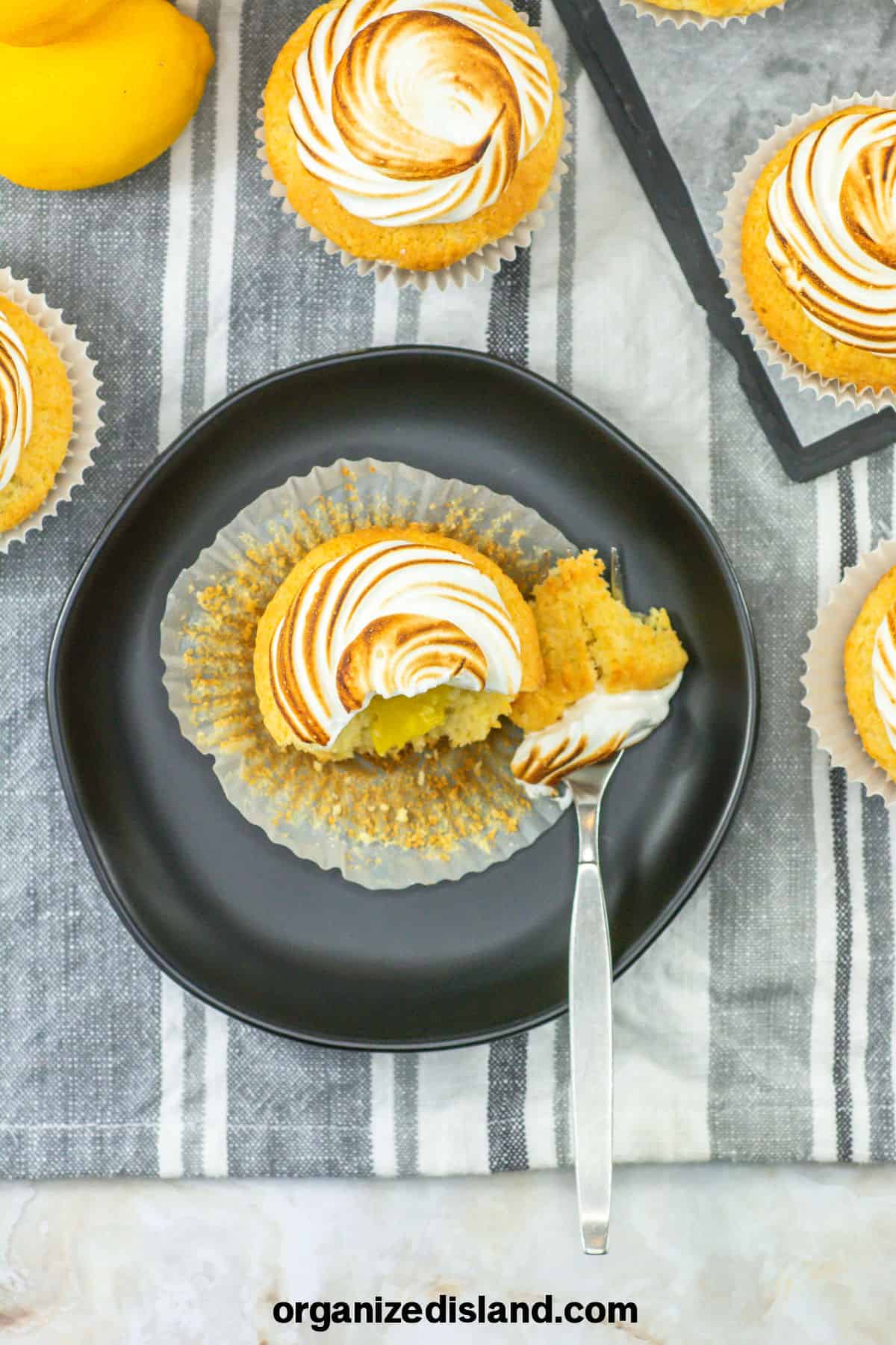 Easy Lemon Meringue Cupcakes