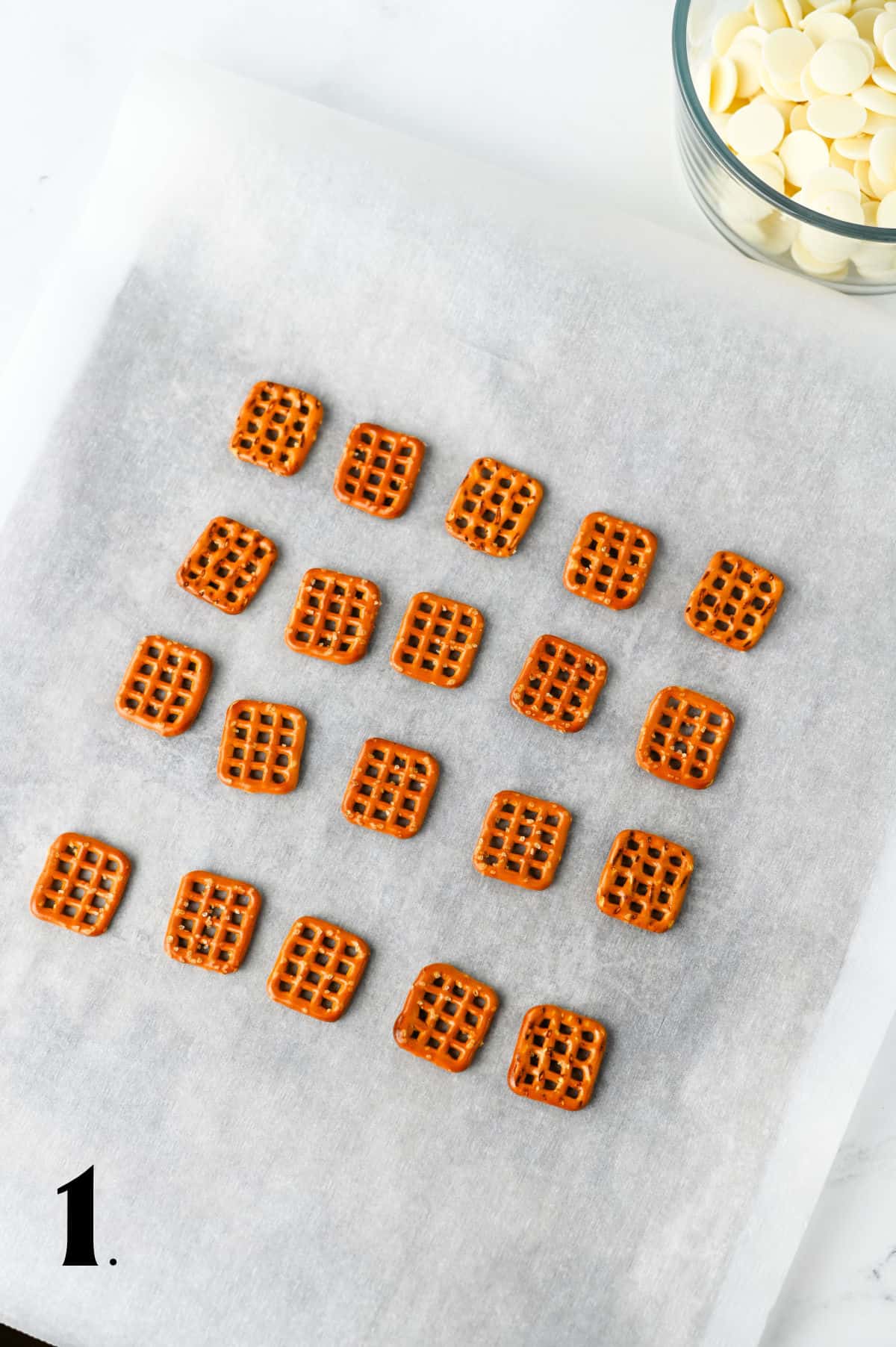 How to Make Flower Pretzels Step 1