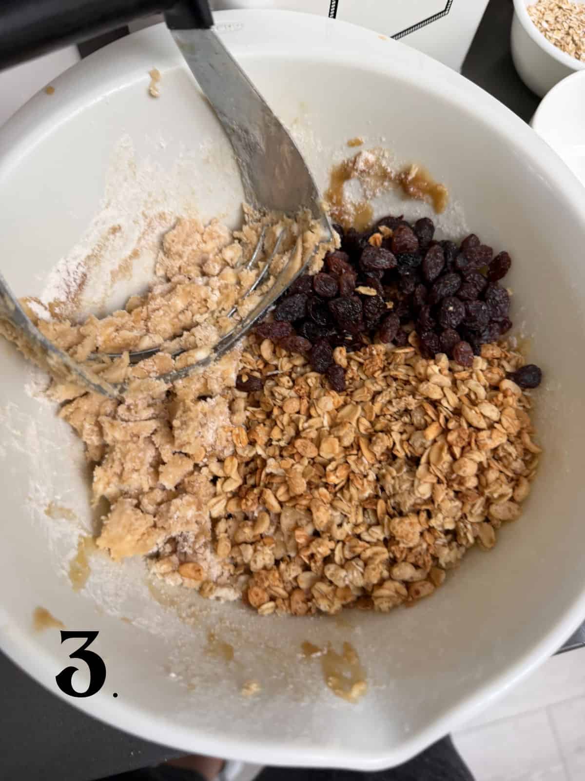How to Make Granola Cookies Step 3