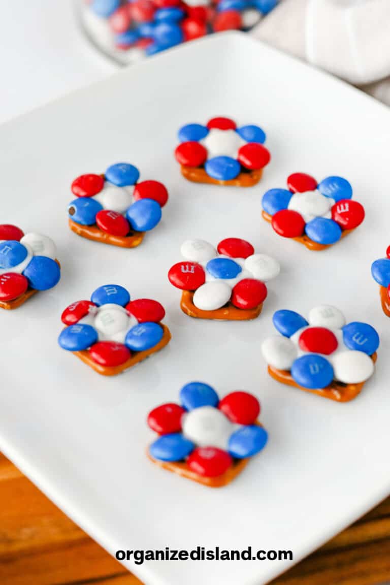 Red White and Blue Flower Pretzel Recipe