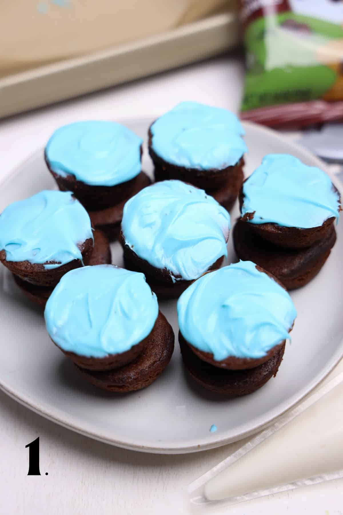 How to Make Shark Brownies Step 1