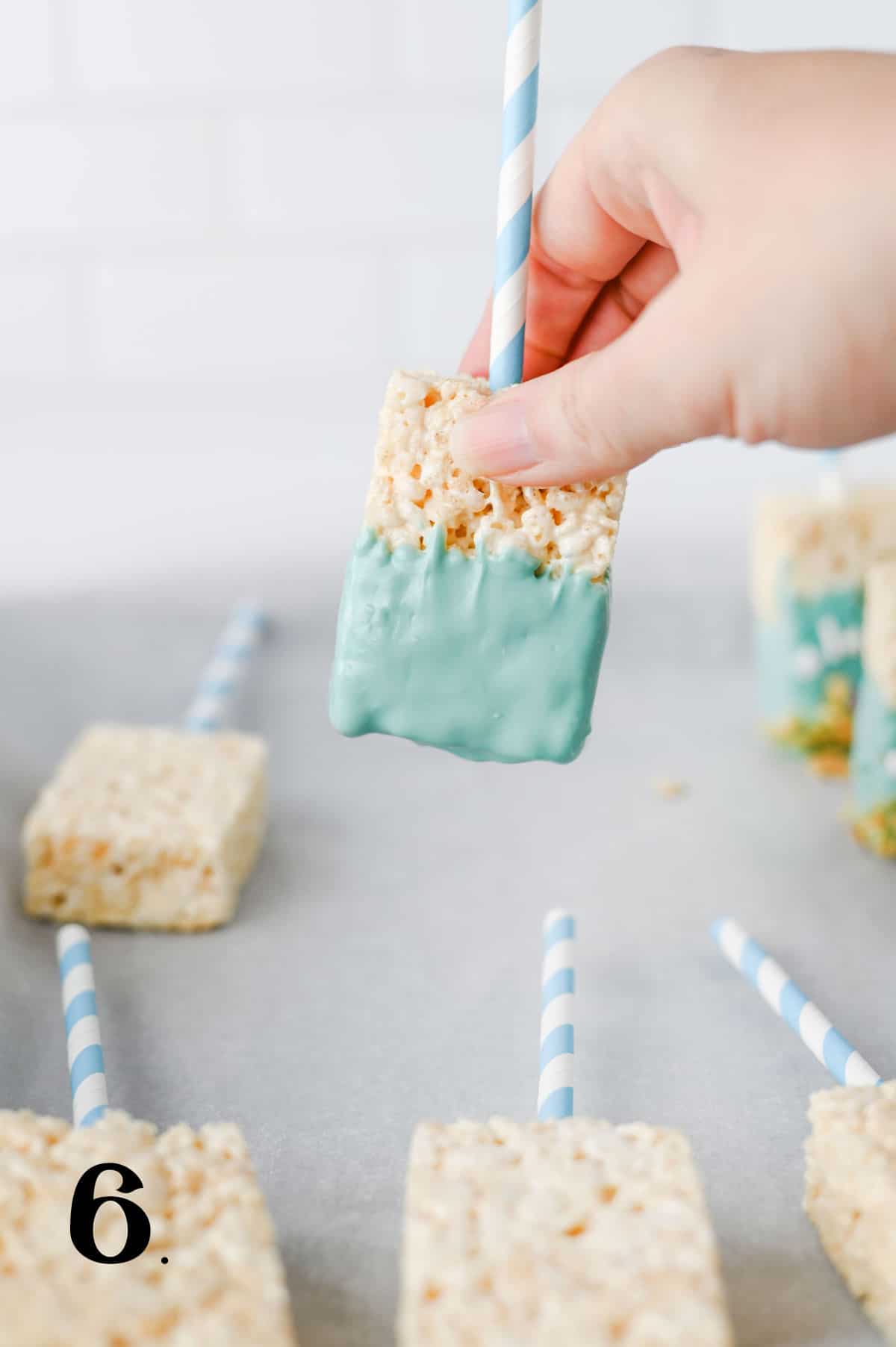How to Make Under the Sea Rice Krispie Treats Step 5 (1)