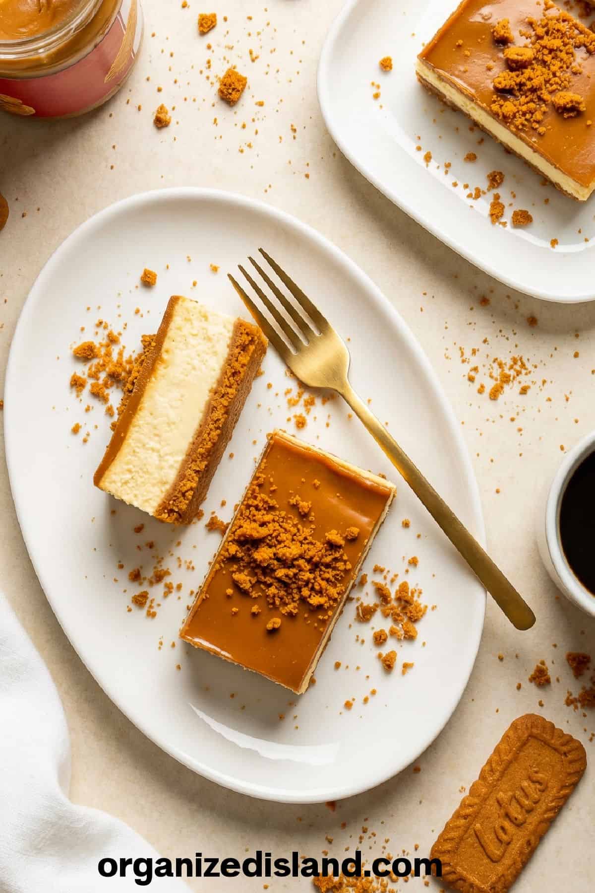 Easy Biscoff Cheesecake Bars