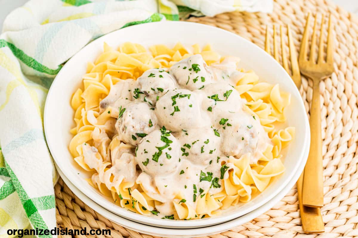 Best Crockpot Swedish Meatballs