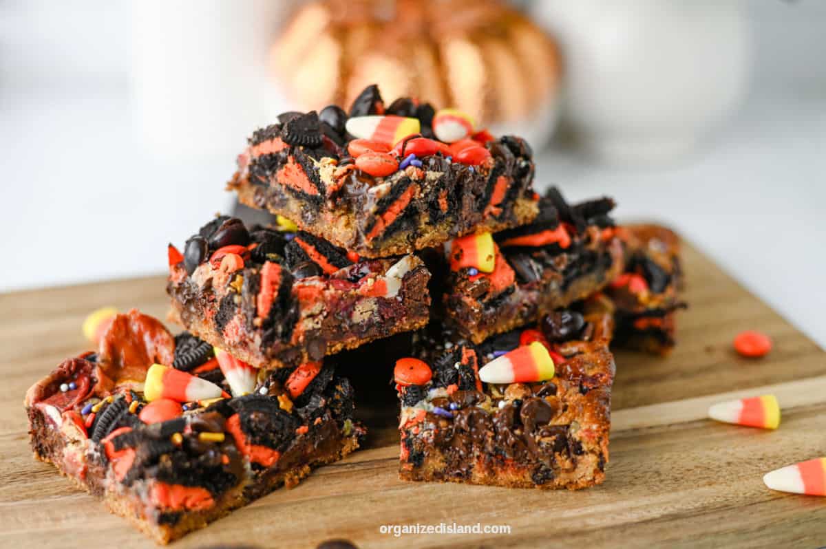 Best Halloween Cookie Bars.