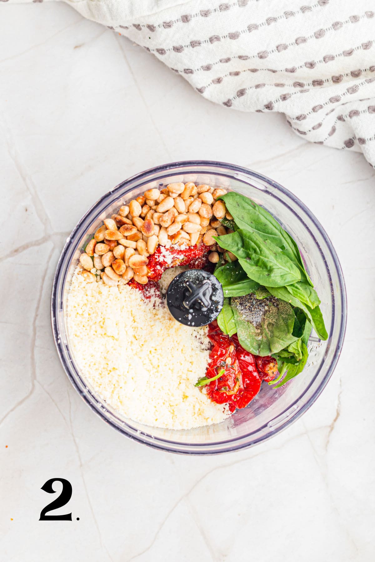 How to Make Sun-Dried Tomatoes Pesto Step 2
