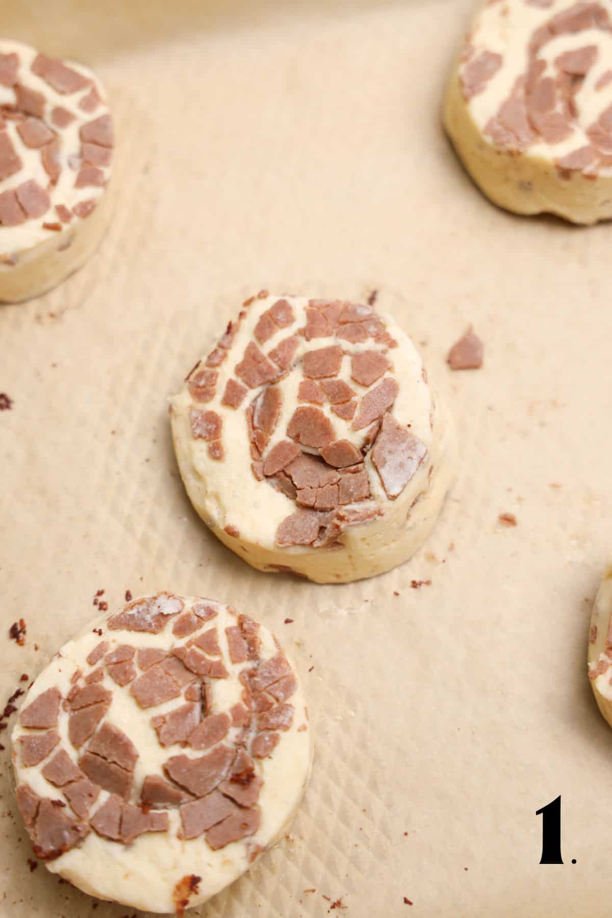 How to Make Spider Cinnamon Rolls Step 1 (1)