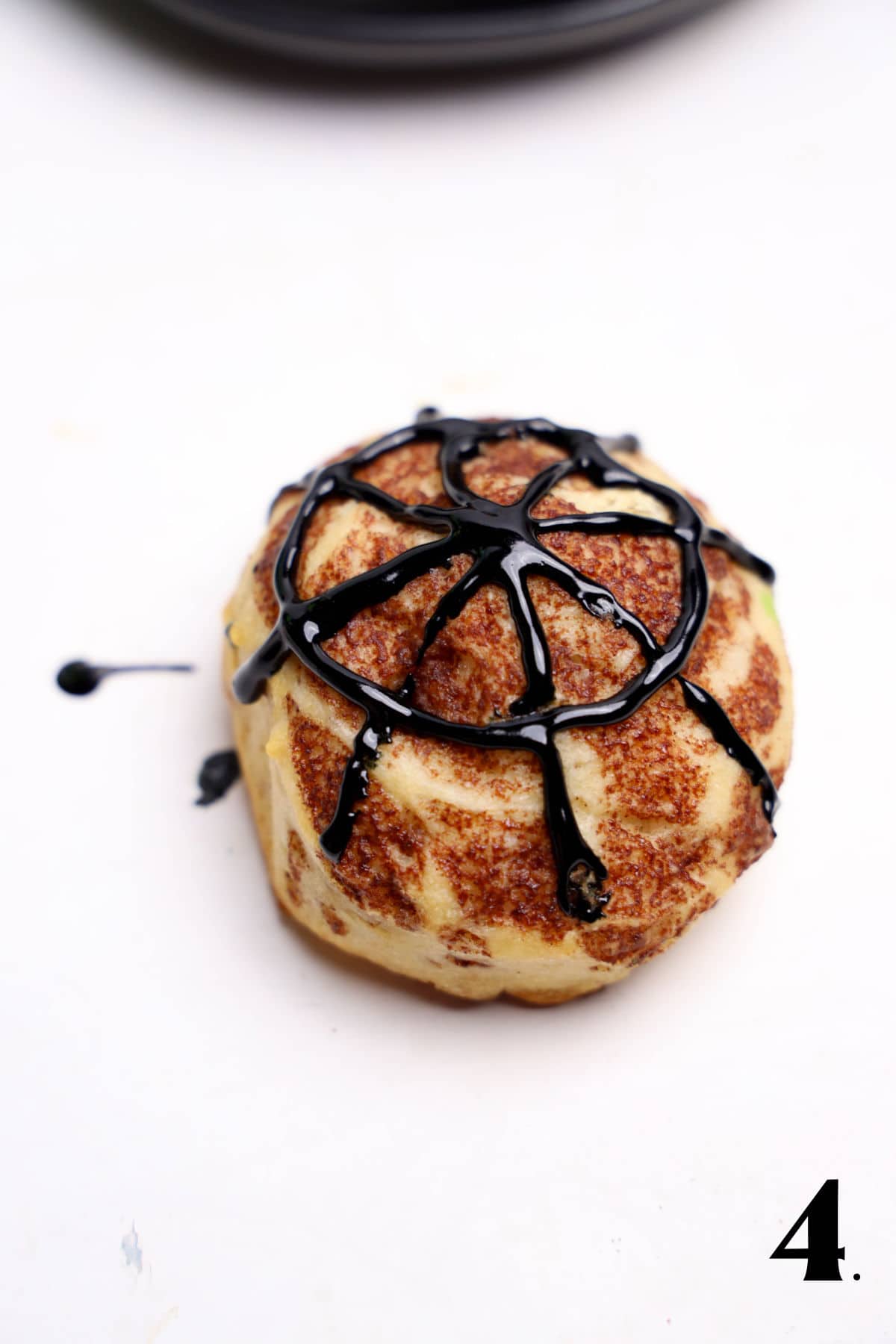 How to Make Spider Cinnamon Rolls Step 4