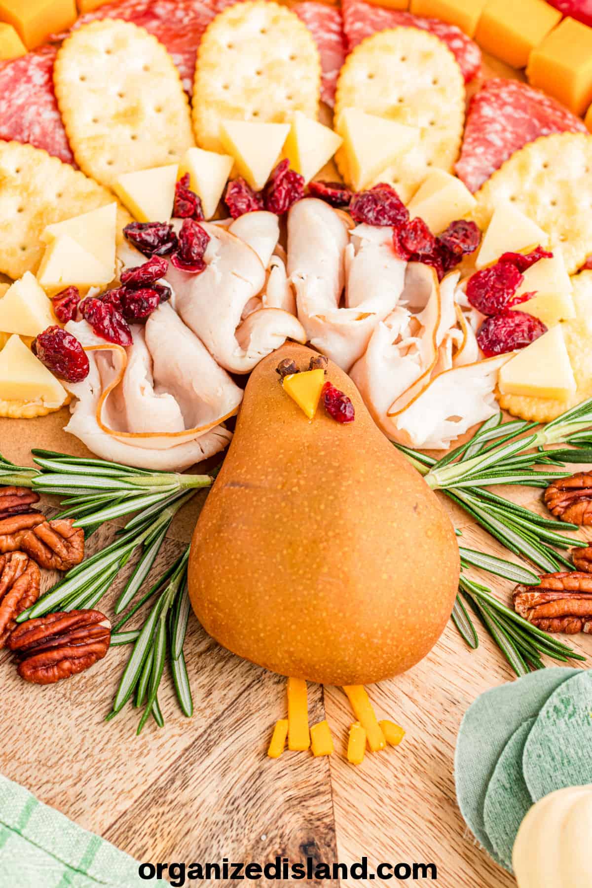 Best thanksgiving-turkey-snack-board with cute ppear turkey.