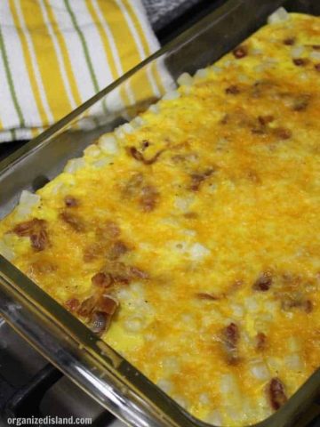 This easy bacon breakfast casserole is so easy and filling too!