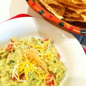 Really simple guacamole recipe that can be made in a few minutes, without a blender!