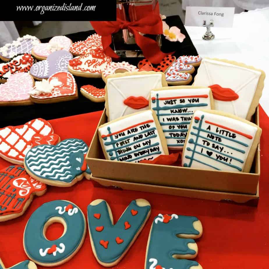 Valentine-cookies-love-notes