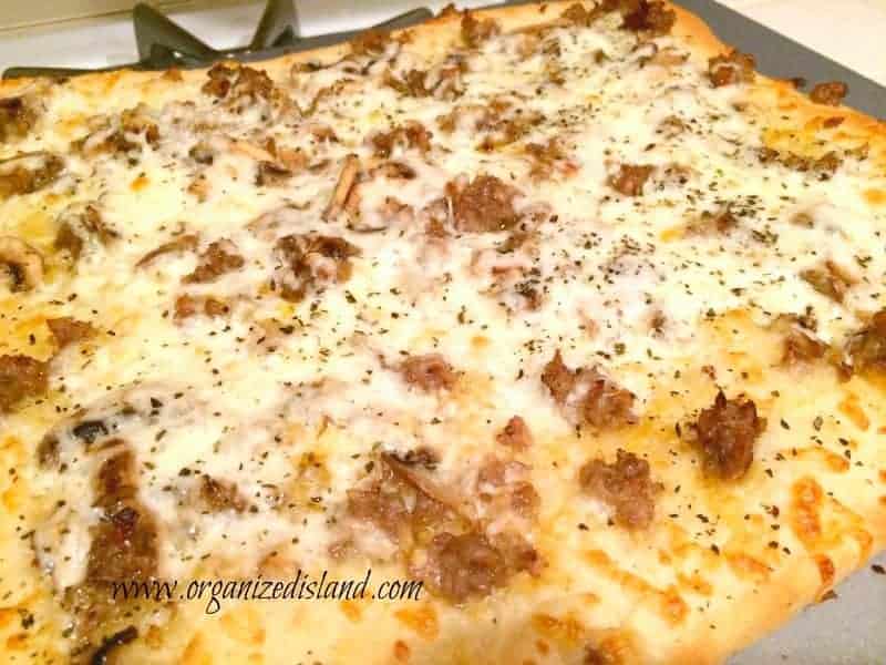 easy-sausage-mushroom-pizza-recipe