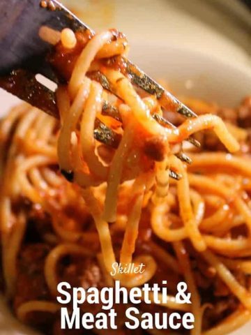 Skillet Spaghetti is a great weeknight meal idea. Spaghetti with Meat Sauce - all in one pan. A 30 minute meal!!