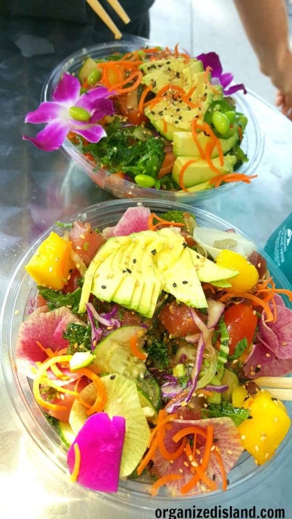 A visit to the Poke Shack in Venice, California for some fresh and tasty goodness.