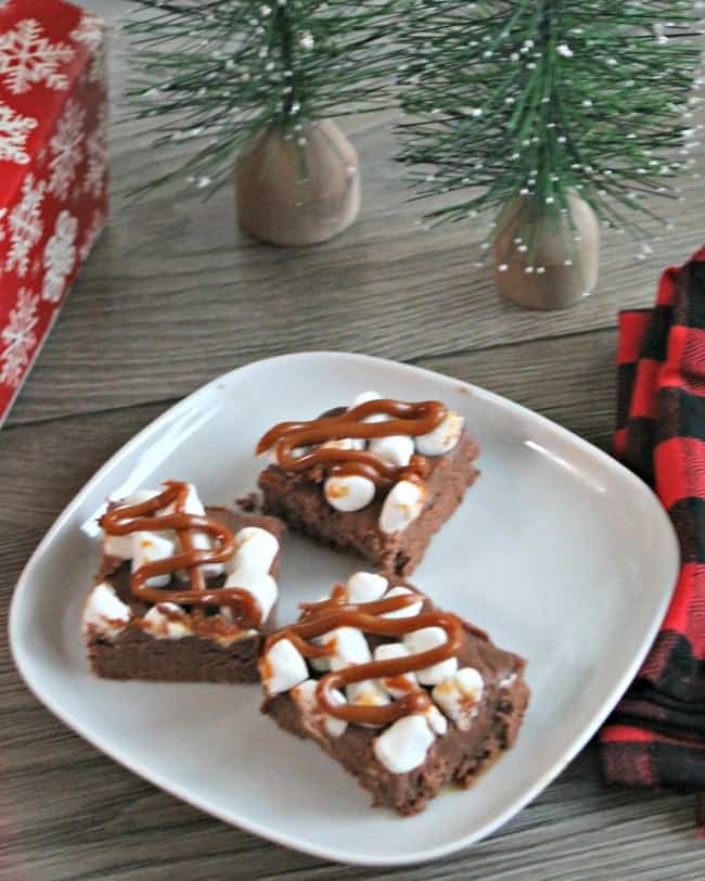 This Mexican Hot Chocolate fudge is the perfect "easy" dessert for the holidays! 