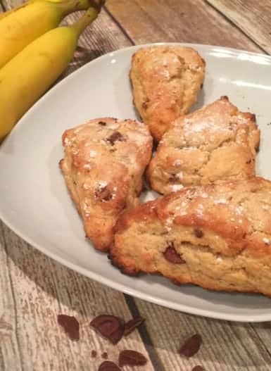 Easy scones recipe that are ready in about 30 minutes!