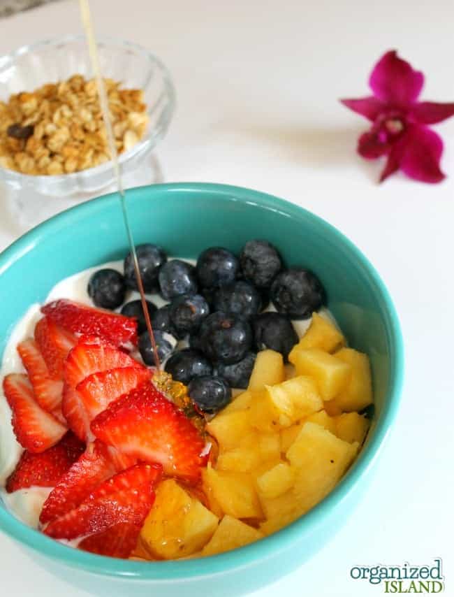 These easy summer fresh fruit smoothie bowls are great for a low carb breakfast idea!