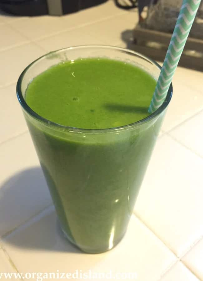Try this mango greens smoothie for a delicious and nutritious breakfast!