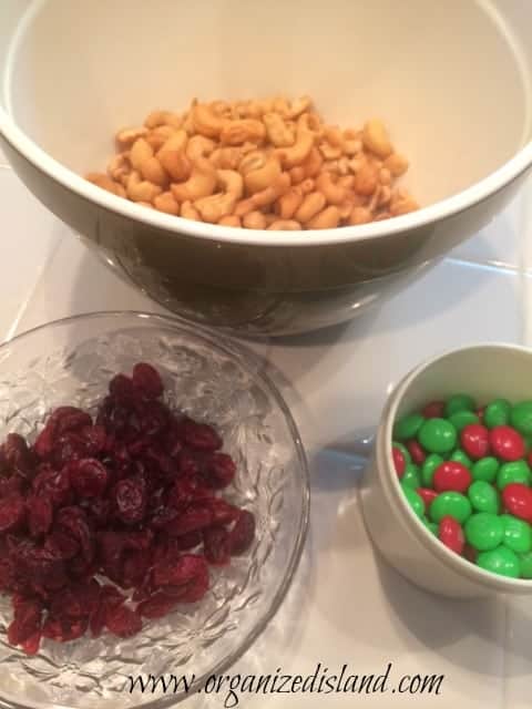 make-your-own-trail-mix